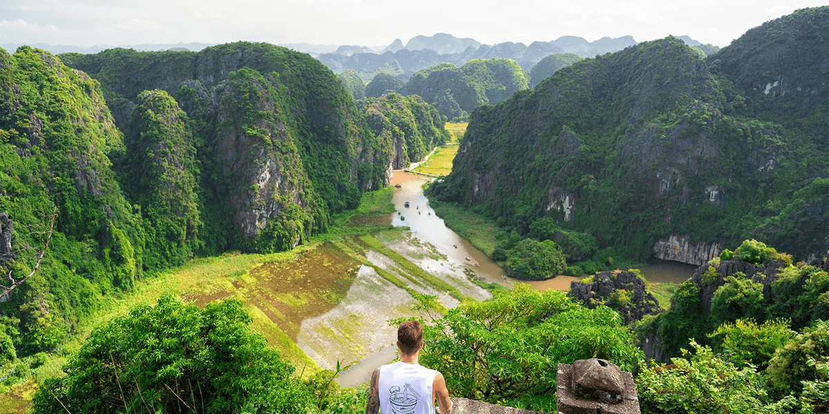 When is the best time to travel to Vietnam?